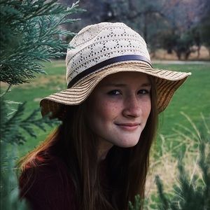 Meet your Posher, Miriam